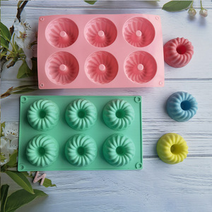 Molde de silicona Savarin de 6 agujeros, molde para pasteles 3D para decoración de cumpleaños <span class=keywords><strong>y</strong></span> herramientas para hornear - Product Image 1