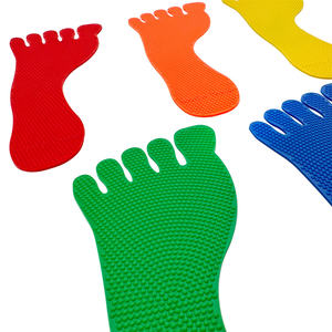Marqueurs de pieds durables de 2.0mm d'épaisseur Marqueurs en forme de pied antidérapants TPR pour l'exercice des enfants - Product Image 2