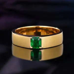 SGARIT European Beautiful Wedding Gemstone Jewelry Wholesale 0.3ct Natural Green Emerald 18k Gold Women Ring