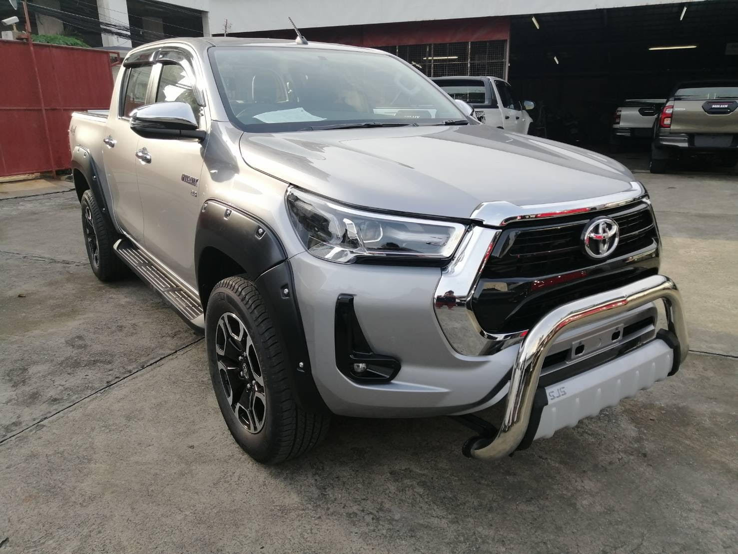 Grampa Broche Clip Guardabarro Guardaplast Toyota Hilux X10 | Envío gratis Grampa Broche Clip Guardabarro Guardaplast Toyota Hilux X10 | Envío gratis