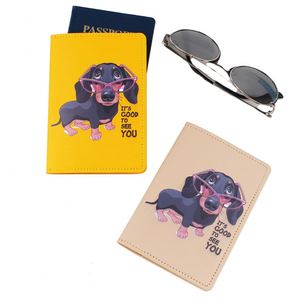 Housse de passeport portable en cuir PU personnalisée, imperméable et antivol, avec décoration florale et design à chaîne - Product Image 2