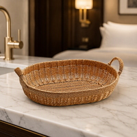 Panier de rangement de cuisine en rotin synthétique tressé fait main, design minimaliste avec un aspect imitation rotin, lavable en machine