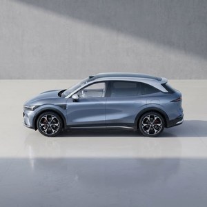 Zeekr 7X, Sedán Eléctrico de Doble Motor y 646 hp, Carga Rápida de 5.5C, Luz Inteligente Mini-LED de 3.5K, Batería de 100 kWh, Autonomía de 780 km - Product Image 5