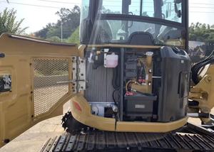 รถขุดขนาดเล็ก Caterpillar 303 CR มือสอง ขนาด 3 ตัน ระบบไฮดรอลิก แบบตีนตะขาบ ชั่วโมงการทำงานต่ำ เครื่องยนต์ ปั๊ม มอเตอร์ - Product Image 6