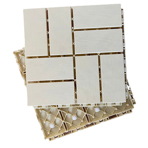 Baldosas de plástico entrelazadas para suelos de exterior - Product Image 3