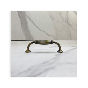 Alliage de zinc OEM promotionnel moderne à bas prix poignée de meuble de <span class=keywords><strong>cuisine</strong></span> poignées boutons Installation facile pour <span class=keywords><strong>entrepôt</strong></span> hôtel - Product Image 1