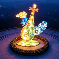 Lanternes d'inspiration instrumentale de lute, lumières décoratives d'art traditionnel pour les places culturelles, sites touristiques et sites de visites nocturnes