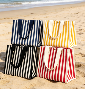 Sac à main de plage décontracté, sac à bandoulière réutilisable pour le shopping avec fermeture à bouton-pression, sac fourre-tout en toile texturée à rayures - Product Image 1