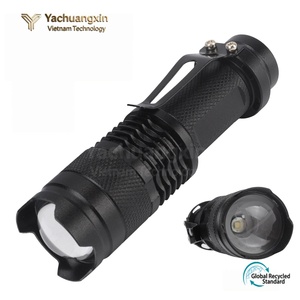 Lampe torche LED extérieure zoomable, corps en alliage d'aluminium avec clip, lumière blanche, alimentée par piles AA, 3W, intensité réglable - Product Image 2