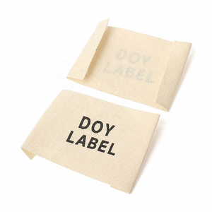 Coser en el diseño <span class=keywords><strong>de</strong></span> <span class=keywords><strong>ropa</strong></span> personalizada Nombre <span class=keywords><strong>de</strong></span> la marca Serigrafía 100% Algodón Lona <span class=keywords><strong>Etiquetas</strong></span> principales <span class=keywords><strong>para</strong></span> chaquetas - Product Image 2