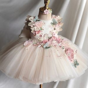 Robes <span class=keywords><strong>de</strong></span> demoiselles d'honneur florales beiges avec appliqués, robes <span class=keywords><strong>de</strong></span> première communion personnalisées, robes <span class=keywords><strong>de</strong></span> princesse pour séances photo et fêtes d'anniversaire - Product Image 1