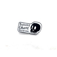 Badge en métal moulé sous pression personnalisé, moderne, avec logo graphique en lettres foncées, en émail dur, pour marque