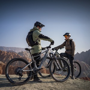Vélo de montagne électrique Amflow PR Carbon <span class=keywords><strong>Pro</strong></span>, batterie amovible 630Wh, 40 positions de géométrie réglables, <span class=keywords><strong>suspension</strong></span> Fox Float X - Product Image 3