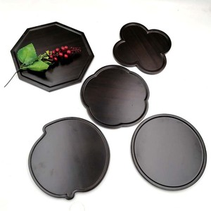 Ensemble de plateaux de service en bois de style japonais, ronds, octogonaux, en forme de nuage, pour hôtel, café, thé, usage domestique, couleur unie, surface dessinée à la main - Product Image 1