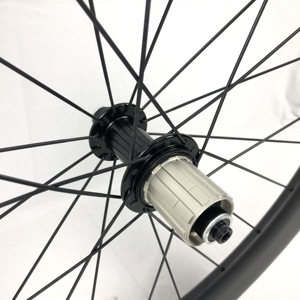 Jante de Triathlon en carbone 700C de 88mm avec Powerway R13, set de roues de bicyclette avec frein en basalte - Product Image 4