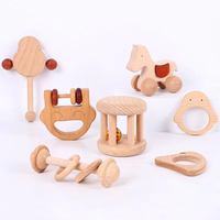 Vente en gros de hochets et anneaux de dentition pour bébé en bois de hêtre massif naturel, décoration de chambre d'enfant neutre et portable, accessoire photo pour fête de naissance
