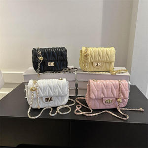 Nouveau sac à bandoulière pour femme, style simple, sac carré de créateur célèbre - Product Image 1