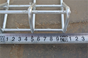 Kawat las pagar panas dicelup galvanis gulungan atas segitiga bengkok ramah lingkungan penggunaan rumahan layanan pemodelan 3D - Product Image 4