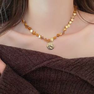 Kadın High-End basit kaplan gözü taş kolye Maillard tarzı deri kazak klavikula zincir aksesuar için mükemmel hediye fikri - Product Image 5