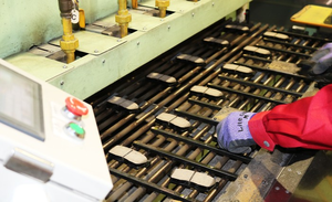 Hinteres Bremssystem Keramik-Bremsscheibe Keramik-Bremsbelag D919 für BMW 1er M 5 6 7 M3 M5 M6 X5 X6 - Product Image 5