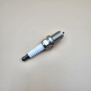 Bougies d'allumage de voiture 90919-01166 Bougies d'allumage K20-U à rainure en U pour <span class=keywords><strong>voitures</strong></span> compatibles avec les <span class=keywords><strong>voitures</strong></span> japonaises - Product Image 1