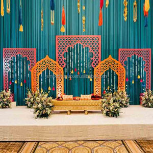 Panneaux d'arche décoratifs en métal découpé au laser de style marocain pour toile de fond de mariage, scène de Mehndi et Sangeet indiens, et événements de mariage musulmans - Product Image 1