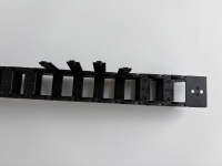 Baja vibración/ruido, alta dinámica, serie E17-EasyClip mini, portacables de cadena para espacios pequeños para equipos electrónicos