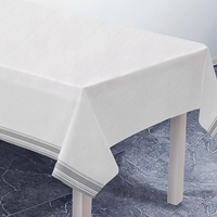 Hot-Selling taille personnalisée jetable Airlaid tapis de Table en papier personnalisé 1 pli couverture de Table à dîner avec livraison rapide