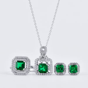 Vente en gros Collier pendentif en argent sterling 925 avec émeraude verte classique pour femmes, cadeau certifié GIA pour les mariages et les fêtes - Product Image 6