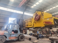 SH1300-600 	 Holzzerkleinerungsmaschine mit Nageltrenner