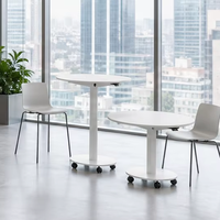Petite table de conférence mobile réglable en hauteur, en bois, pour les espaces de coworking et les zones de réunion flexibles
