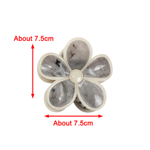 Elegante e dolce artigli per capelli a forma <span class=keywords><strong>di</strong></span> fiore semplice stile alla moda artiglio per capelli per <span class=keywords><strong>donna</strong></span> dietro la <span class=keywords><strong>testa</strong></span> accessorio Logo personalizzato - Product Image 5