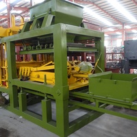 Machine de fabrication de briques automatique à haut rendement entièrement automatique pour blocs de béton, machine de fabrication de blocs automatique
