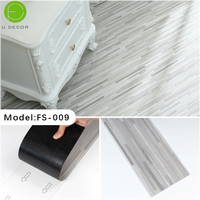 UDK Rouleau de sol ignifuge en PVC grain de bois à peler et à coller Autocollant décoratif auto-adhésif pour sol pour maison hôtel