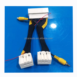 كابل أسلاك محول مخرج الفيديو بكاميرا عكسية للسيارة 72 دبوسًا لسيارة Hyundai KIA مخرج الفيديو بكاميرا أصلية من المصنع - Product Image 1