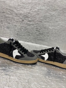 Chaussures décontractées pour femmes de style vintage rétro, chaussures de sport respirantes confortables pour hommes augmentant la taille pour la marche en plein air - Product Image 3