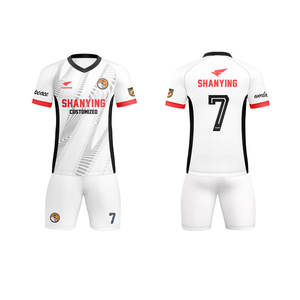 Vente en gros de maillots vierges, ensembles de vêtements de football, uniforme de football respirant pour adultes, <span class=keywords><strong>kit</strong></span> de maillot de football à séchage rapide, chemises de football imprimées - Product Image 1