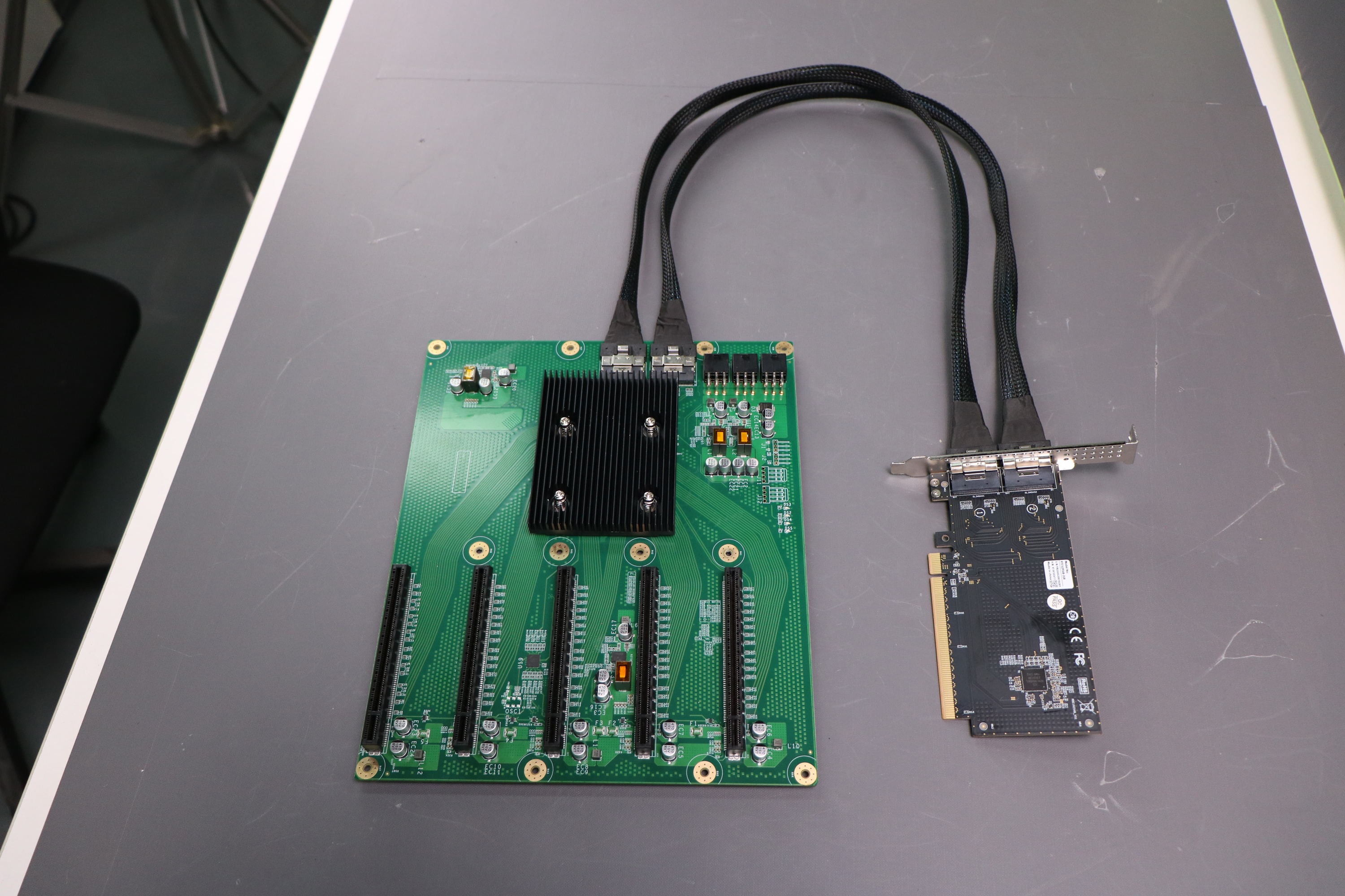 PEX88096 ช่องเสียบ GPU 5 ช่อง