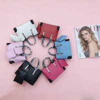 Sac bandoulière femme en PU A001 à 5,25 $ – Sac à l'épaule tendance pour femme avec plusieurs poches – Meilleure vente