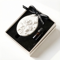 Diffuseur d'huiles essentielles en céramique en forme de fleur de camélia, parfumé, pour voiture, armoire, parfum d'ambiance, boîte cadeau FinRu