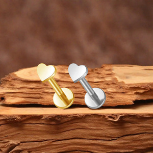 Boucles d'oreilles clous en titane F136, motif cœur, étoile, croix, en alliage de titane, bijoux minimalistes pour piercing, cadeau - Product Image 4