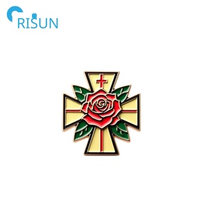 Fabrication de métal maçon épinglette rouge <span class=keywords><strong>Rose</strong></span> <span class=keywords><strong>Croix</strong></span> <span class=keywords><strong>Croix</strong></span> maçonnique franc-maçonnerie épingle insigne Logo personnalisé <span class=keywords><strong>Rose</strong></span> fleur bijoux broche broche - Product Image 3