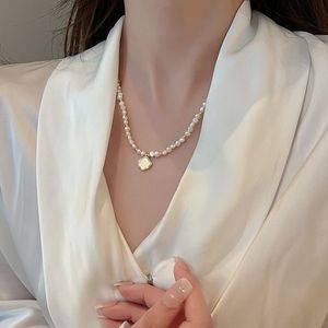 Collier pendentif en perles d'eau douce baroques, élégant et tendance, design simple pour femme - Product Image 4
