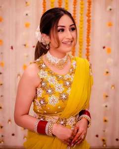 Sari Lahenga de Fiesta de Primera Calidad con Blusa Cosida con Bordado de un Proveedor Indio de Saris Lahenga - Product Image 6