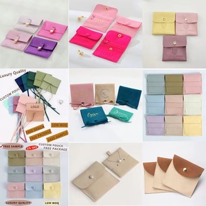 Pochette de présentation de bijoux en velours imprimée avec logo personnalisé, en microfibre suédée, pour colliers et boucles d'oreilles, avec logo - Product Image 1