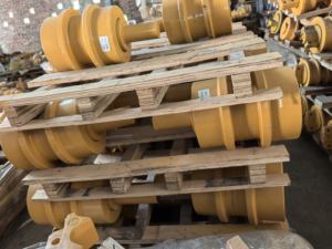 מפעל מכירה ישירה מחפר חדש מנשא לוגו רולר חלק לא. 395-14-14-0218 בנייה חלקי למכונה - Product Image 3