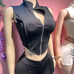 Nuovo Set di <span class=keywords><strong>Abbigliamento</strong></span> Femminile alla Moda, Top Aderente Tinta Unita e Pantaloncini <span class=keywords><strong>Sexy</strong></span> - Product Image 3