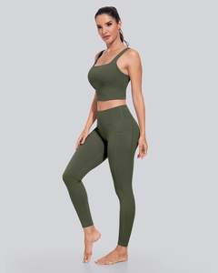 بنطلون يوجا نسائي عالي الخصر من CHRLEISURE للتحكم في البطن مع جيوب وألوان متباينة مصنوع من البولي أميد بطول كامل مقاوم للتجعد - Product Image 4