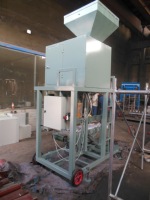 Machine semi-automatique électrique de pesage, remplissage, emballage, scellage et étiquetage de sacs avec système quantitatif pour riz/noix - 8 têtes