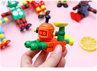 Figurine de robot en bois style dessin animé, modèle de robot artisanal en bois écologique, objet de collection, vente en gros, souvenir tendance